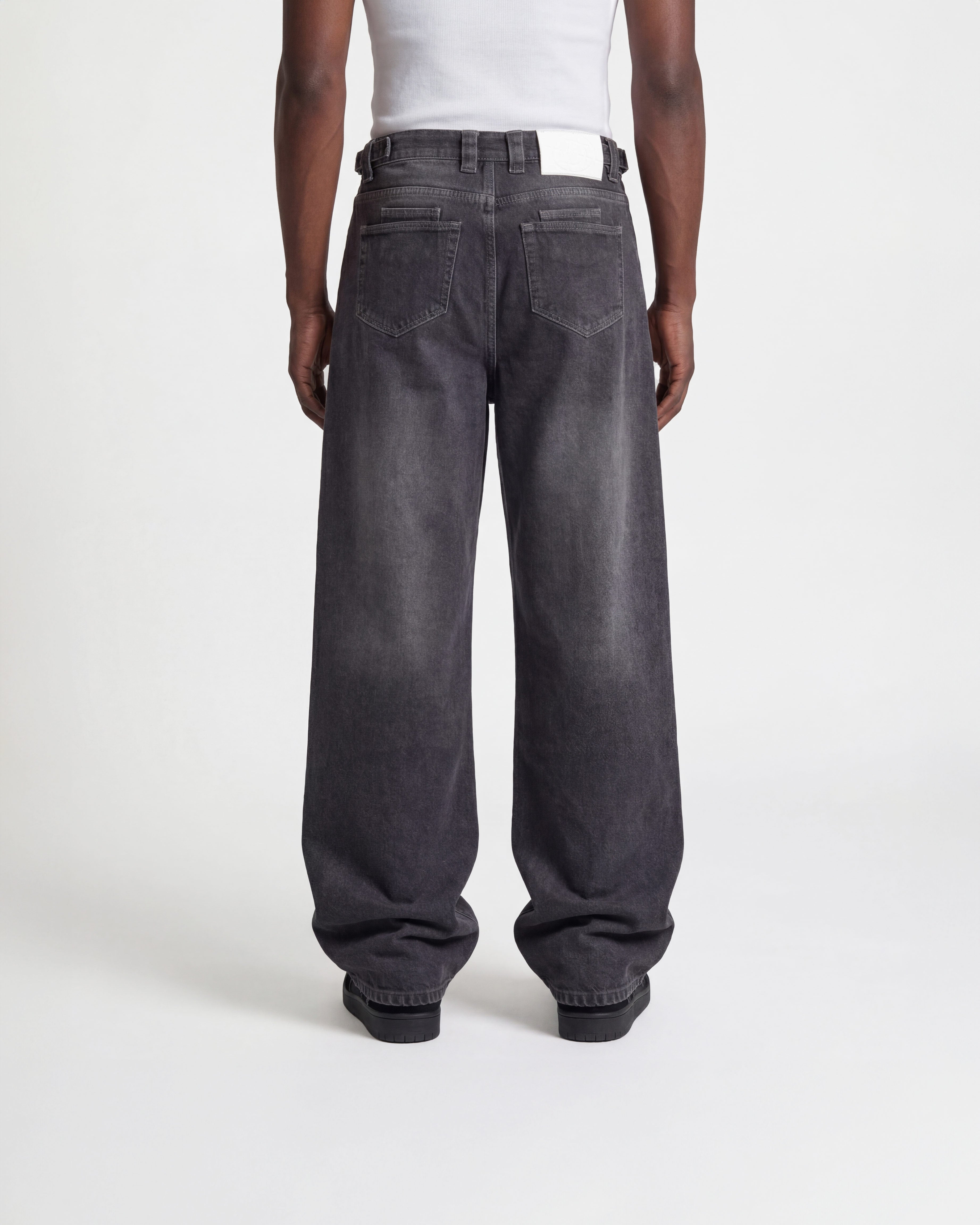 STONE WASHED DENIM