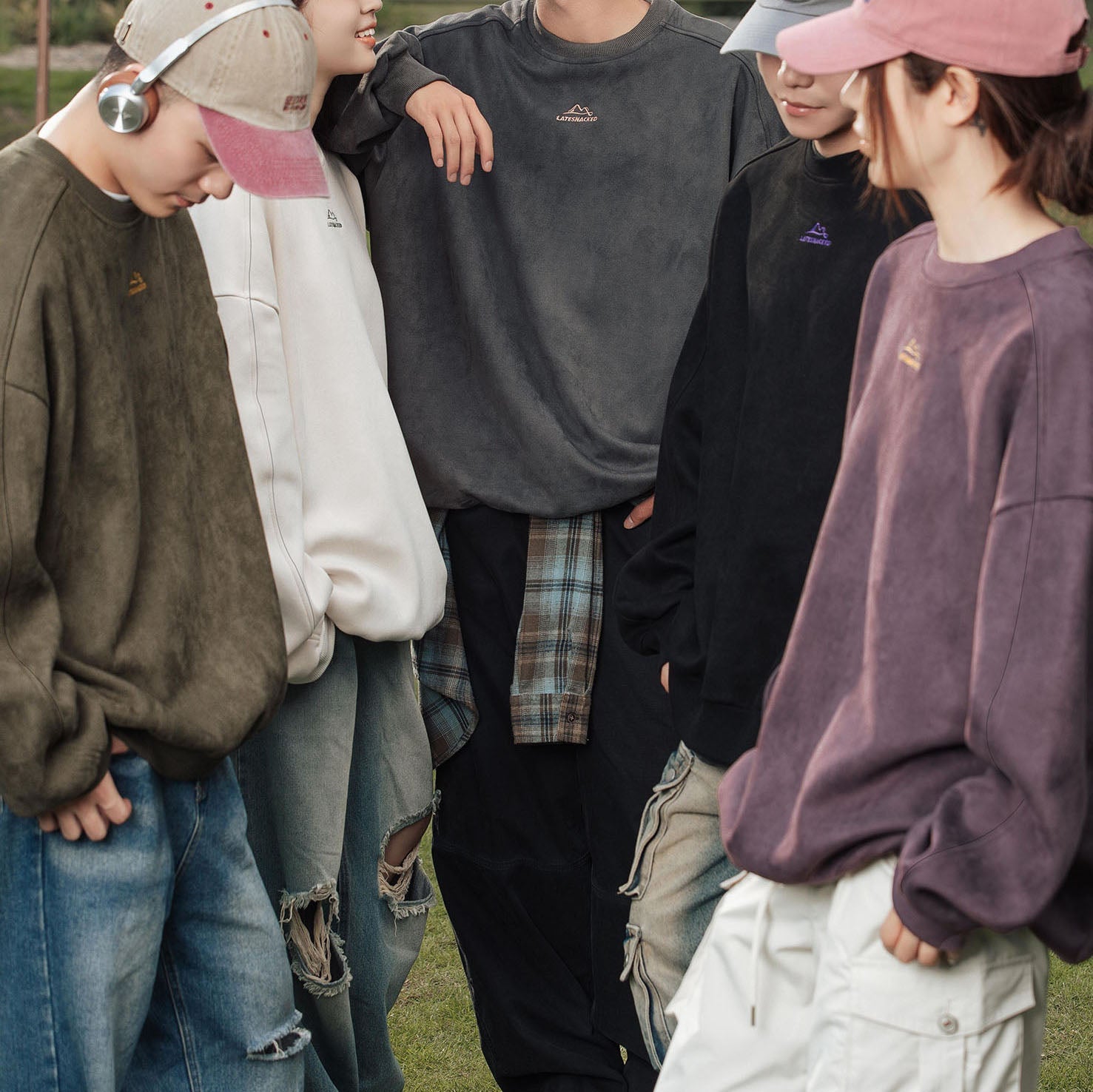 Vintage Mountain Logo Fleece Sweatshirt