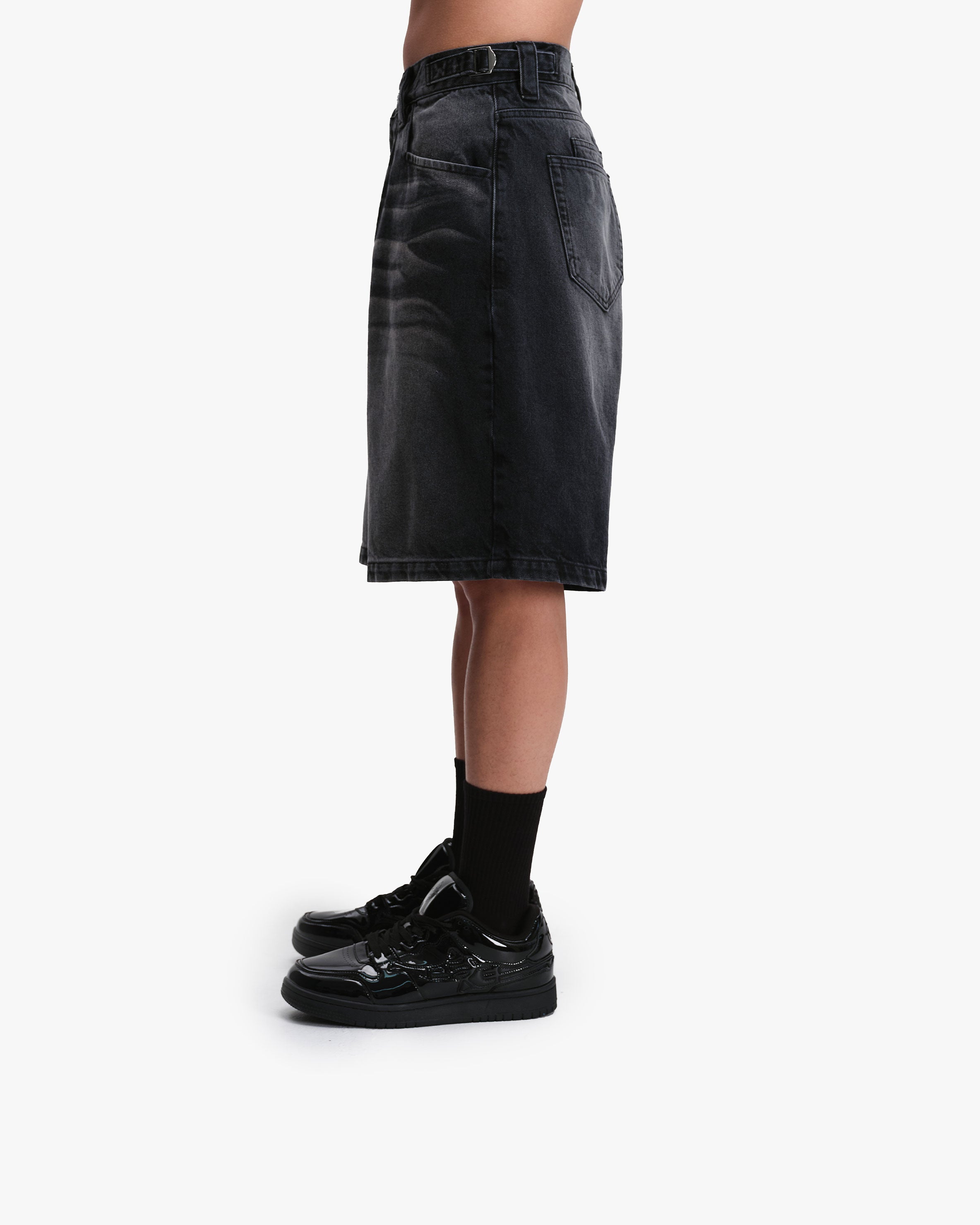 FADED BLACK DENIM JORTS