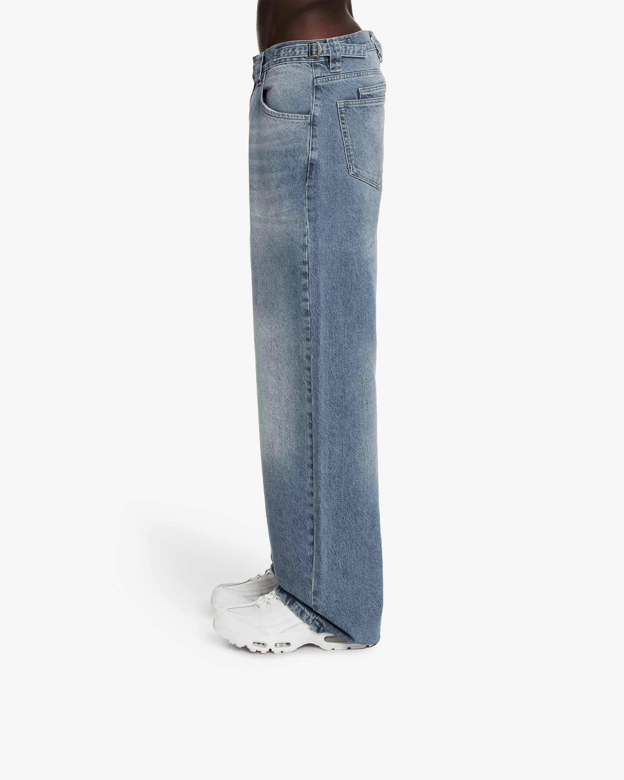 VINTAGE BLUE DENIM
