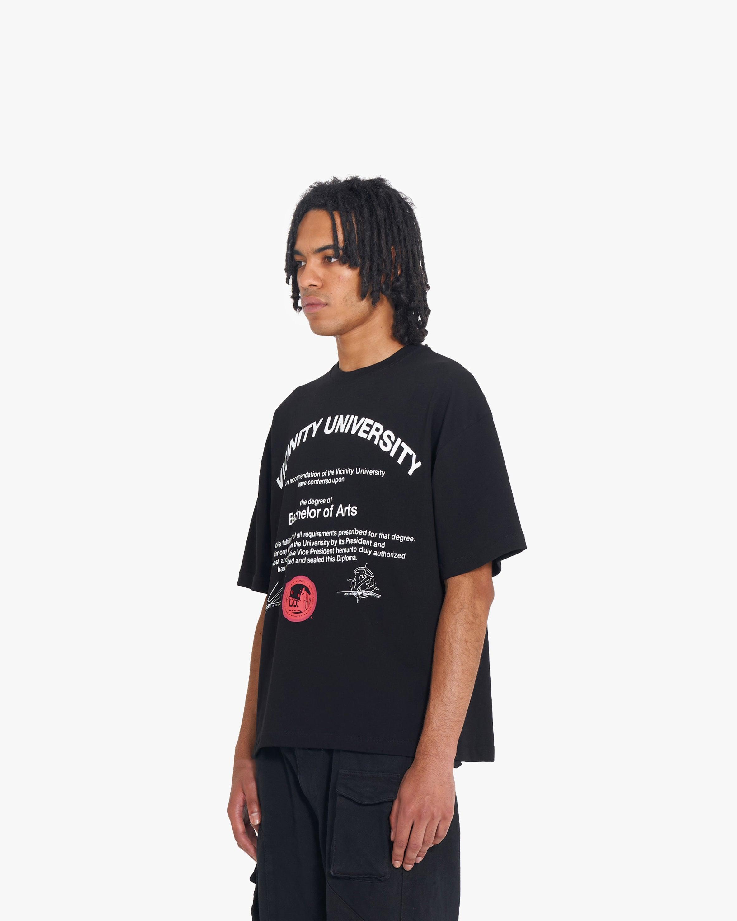UNIVERSITY TEE BLACK